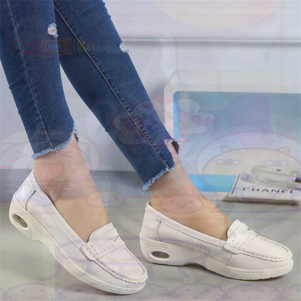 소프트 슬립 온 여성 대형 신발 워킹 테니스 스케이트  - Travel Accessories For Women Gift Ideas 리뷰 및 가격